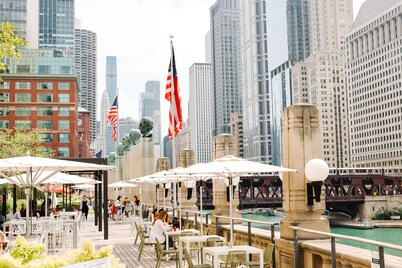 Holiday Inn Chicago Dwtn - The Mart by IHG