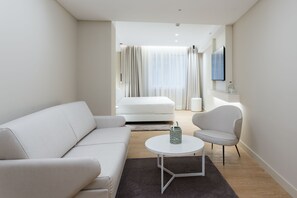 Junior Suite | 1 bedroom, premium bedding, down comforters, pillowtop beds