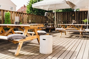 Sun deck