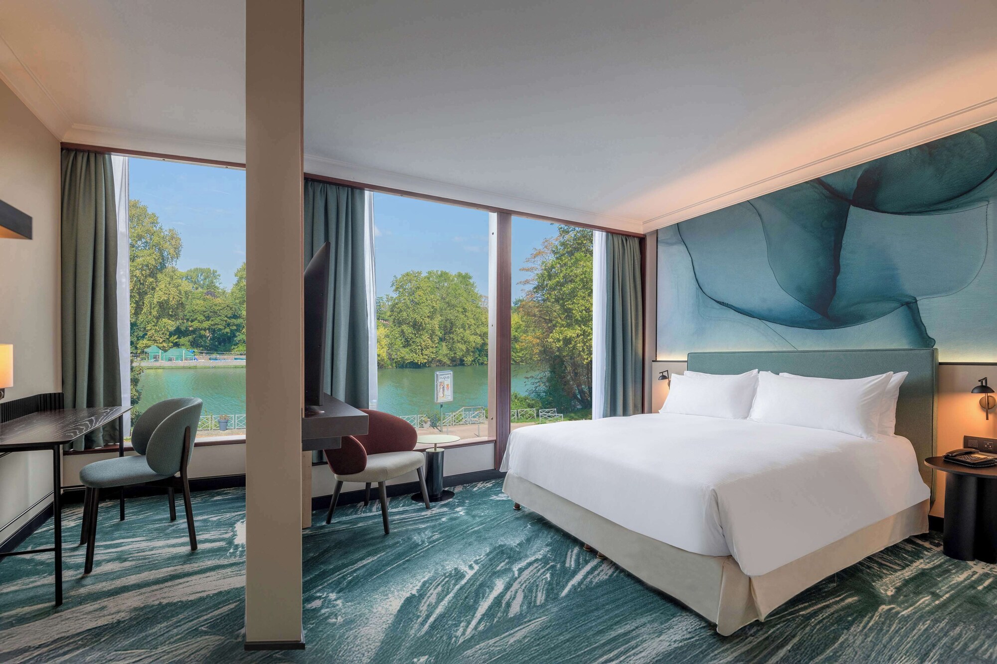 4 Star Hotels