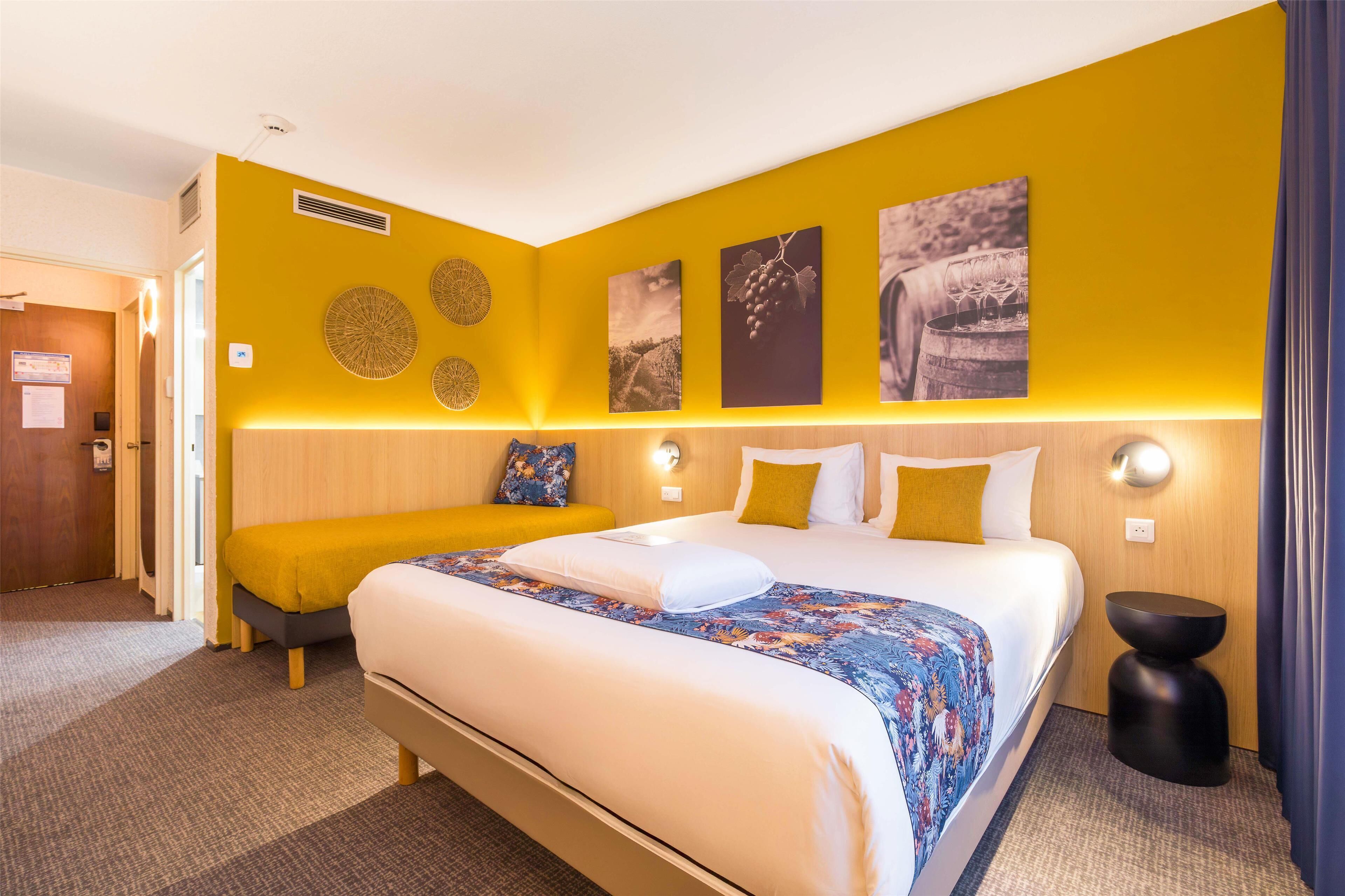 Ropa de cama de alta calidad, mobiliario individual, cortinas opacas