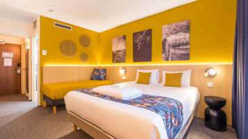 Ropa de cama de alta calidad, mobiliario individual, cortinas opacas