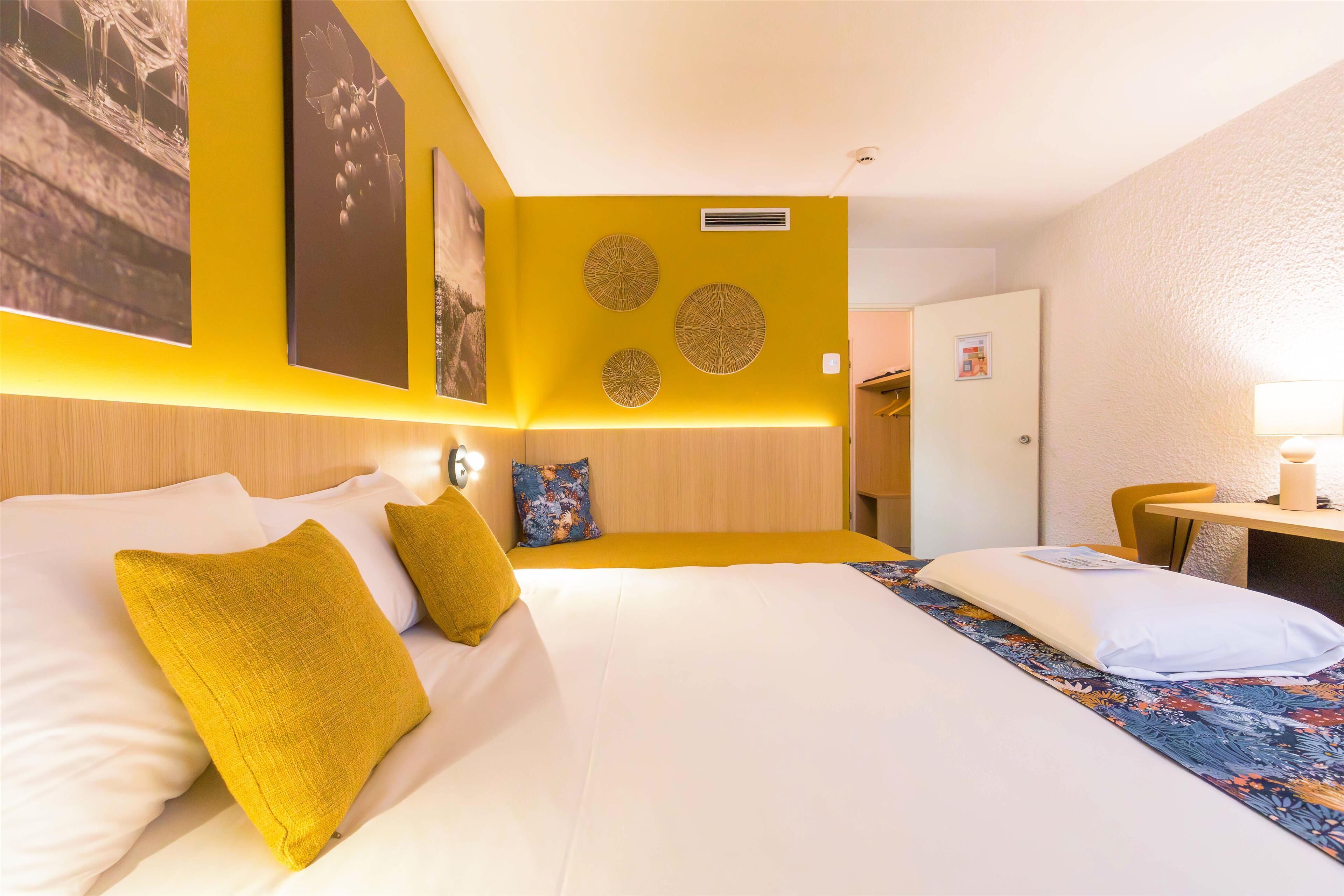 premium bedding, individually furnished, blackout curtains