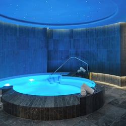 Couples treatment rooms, body treatments, hot stone massages