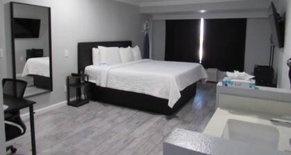 Capri Suites Anaheim