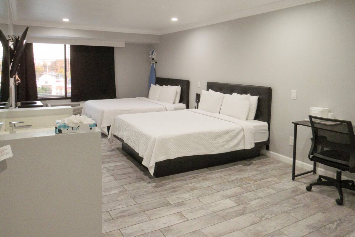 Desk, iron/ironing board, WiFi (free), bed sheets