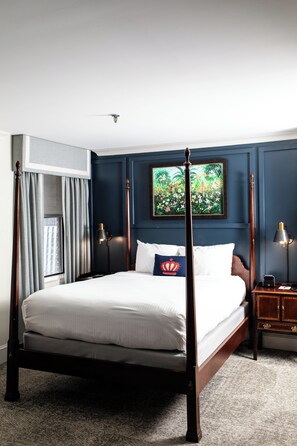 Egyptian cotton sheets, premium bedding, desk, laptop workspace