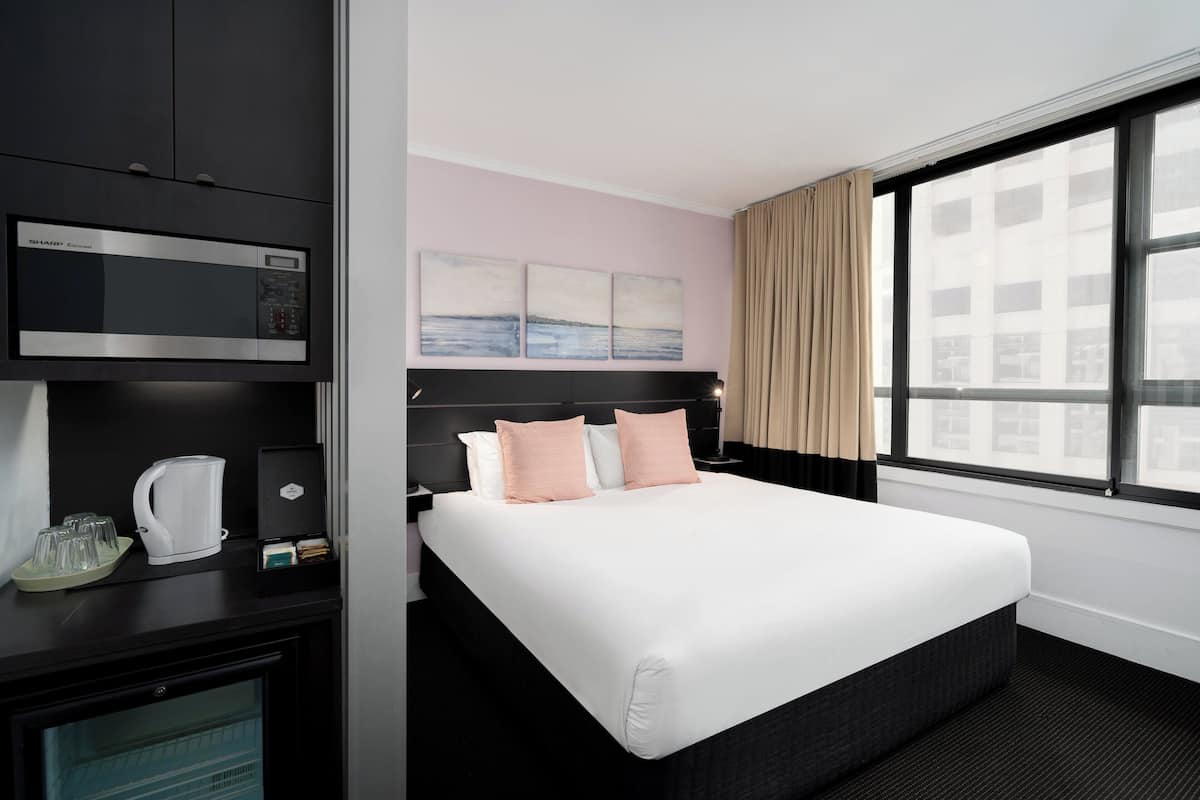 1 bedroom, premium bedding, in-room safe, individually decorated