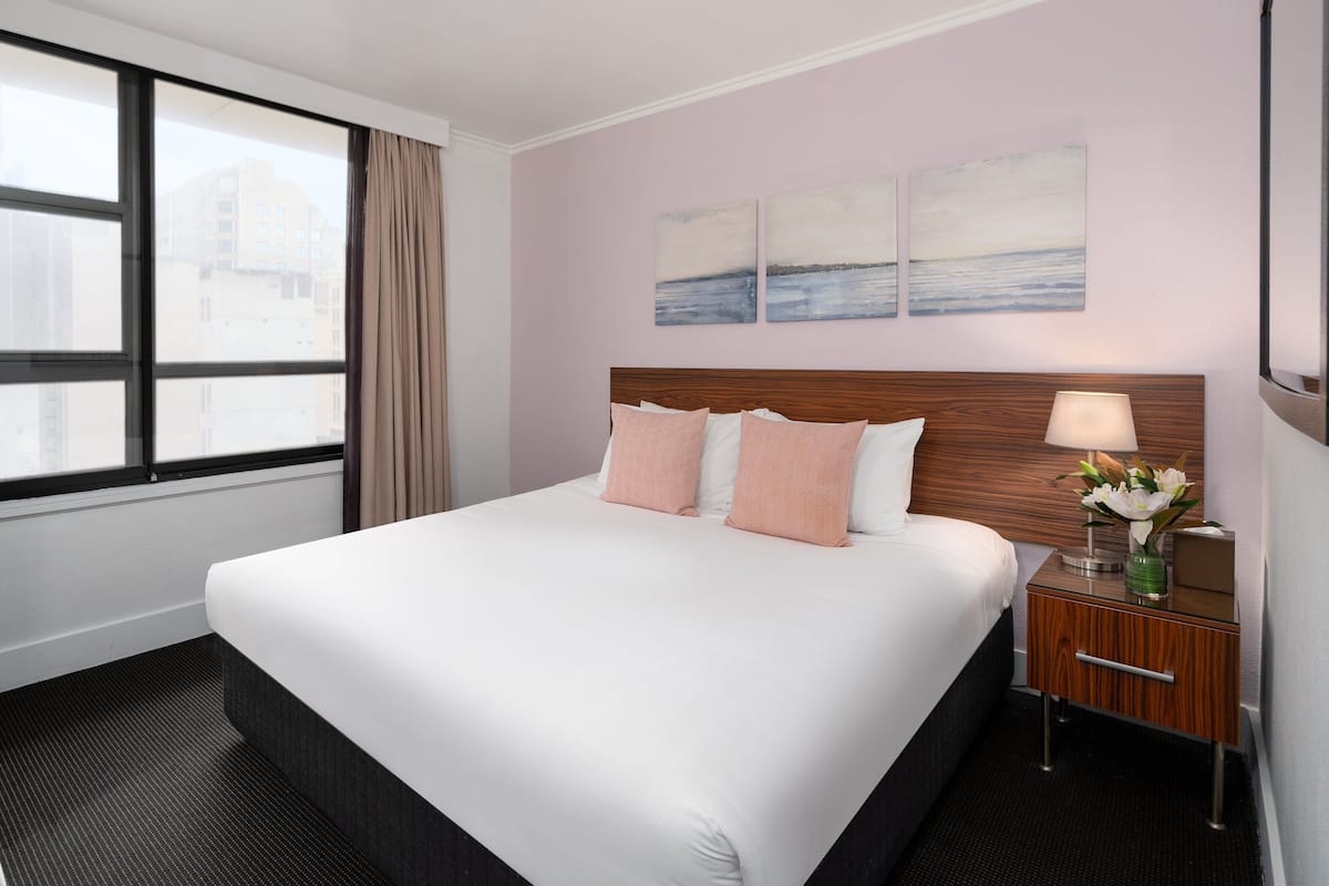 Economy Room | 1 bedroom, premium bedding, in-room safe, individually decorated
