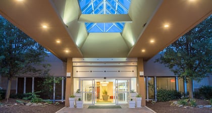 Holiday Inn Harrisburg - Hershey Area, I-81 by IHG