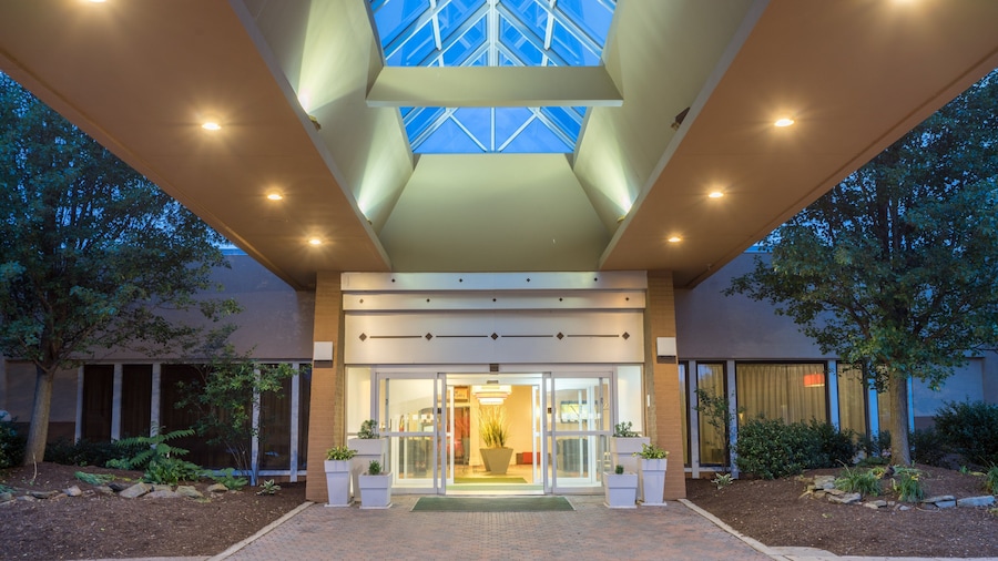 Holiday Inn Harrisburg - Hershey Area, I-81 by IHG