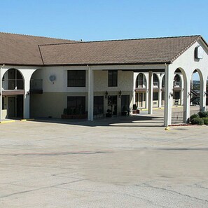 Exterior - Weatherford Heritage Inn (Weatherford)