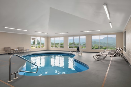 Garner Hotel Wytheville East by IHG