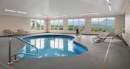 Garner Hotel Wytheville East by IHG