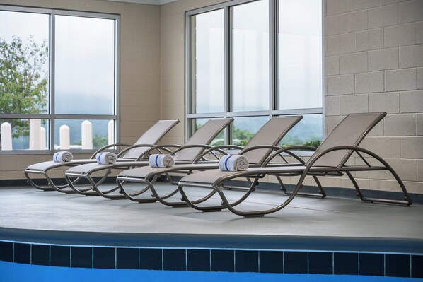 Piscine couverte, piscine extérieure