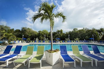 Outdoor pool, open 8:00 AM to 11:00 PM, sun loungers at Ocean Pointe Suites at Key Largo