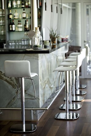 Bar (en el alojamiento)
