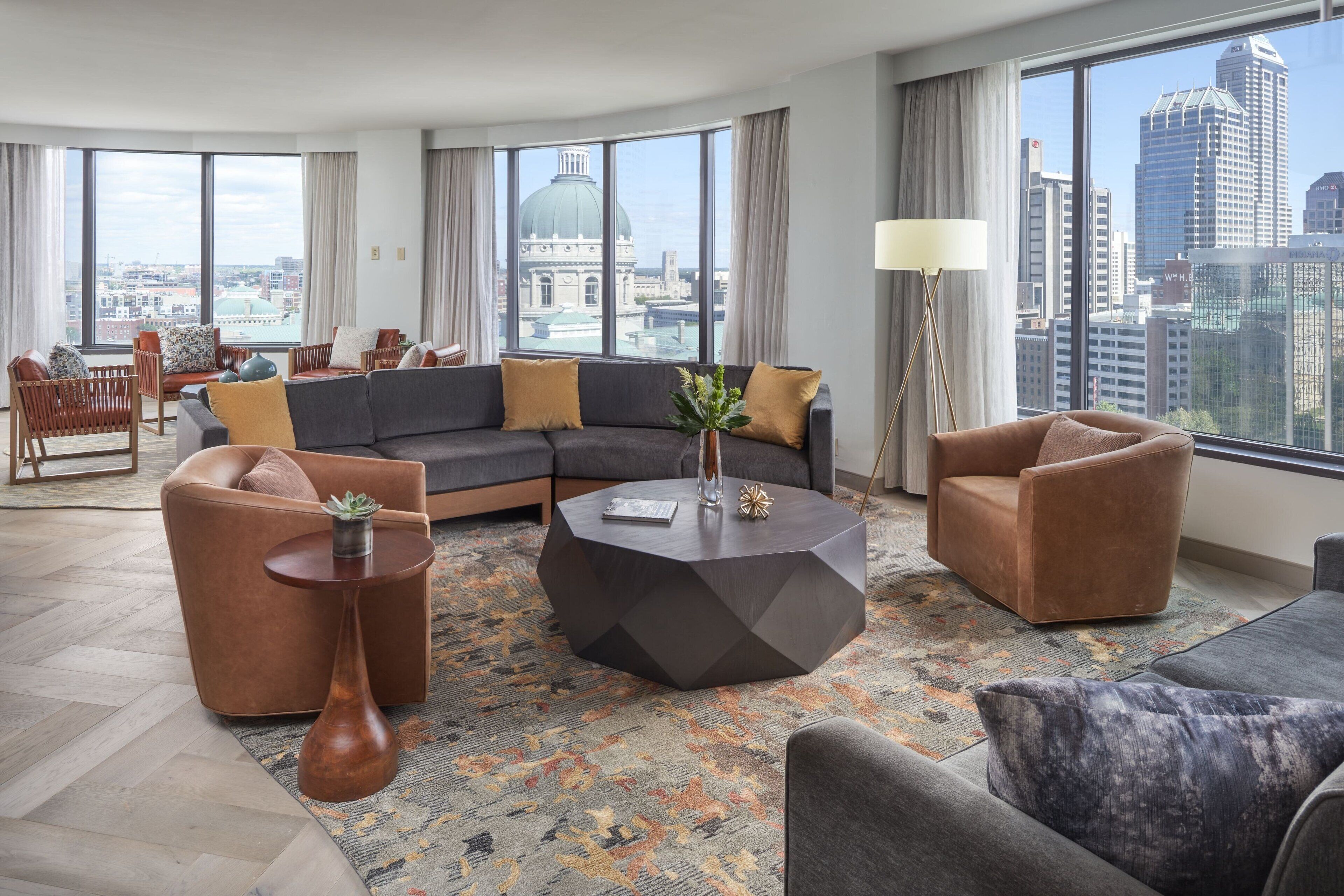 Luxe beddengoed, donsdekens, pillowtop-bedden, een kluis op de kamer