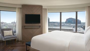 Premium bedding, down duvets, pillow-top beds, in-room safe