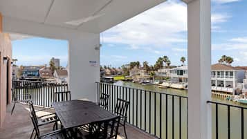 Suite, 2 Queen-Betten, Nichtraucher | Blick vom Balkon