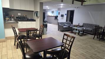 Free daily on-the-go breakfast