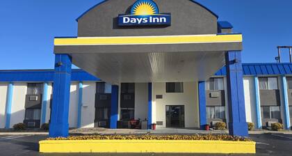 Days Inn by Wyndham Portage/Cascade Mountain area
