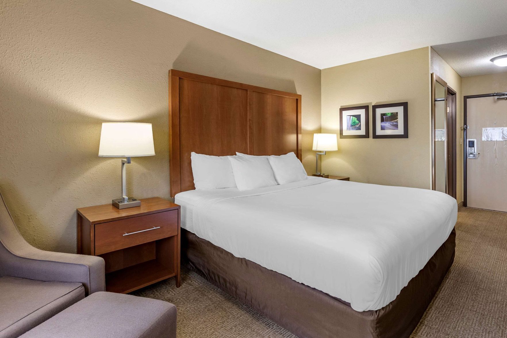 In-room safe, desk, blackout drapes, iron/ironing board