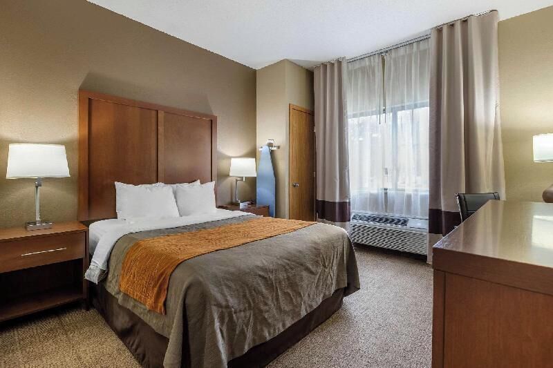 In-room safe, desk, blackout drapes, iron/ironing board