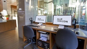 Unclassified image, 3 of 5, button - Blue Horizon Hotel (Vancouver)