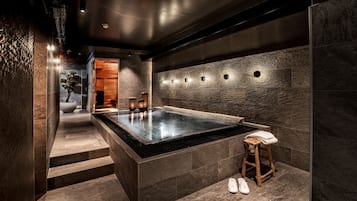 Sauna, hot tub, steam room, massages