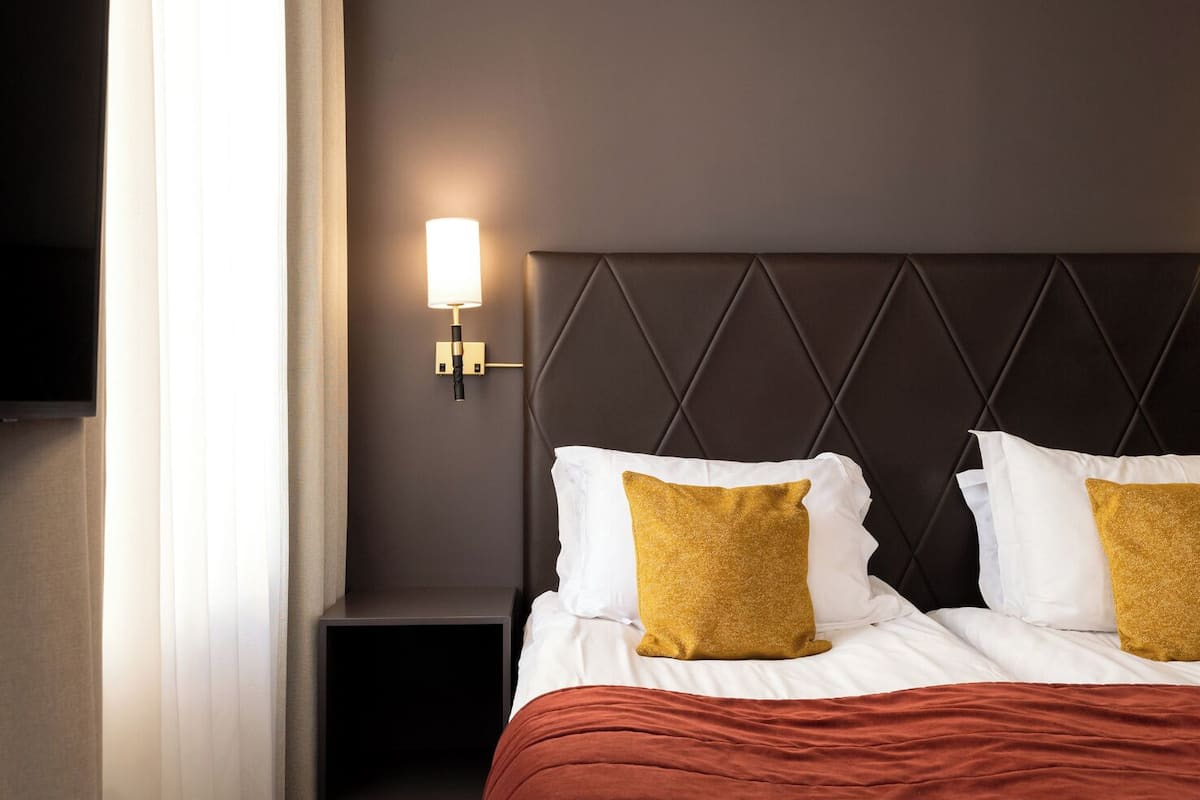 exclusive double room | hypo-allergenic bedding, minibar, in-room safe, desk