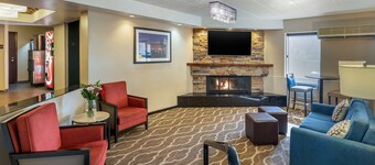 Comfort Inn Grand Rapids Airport