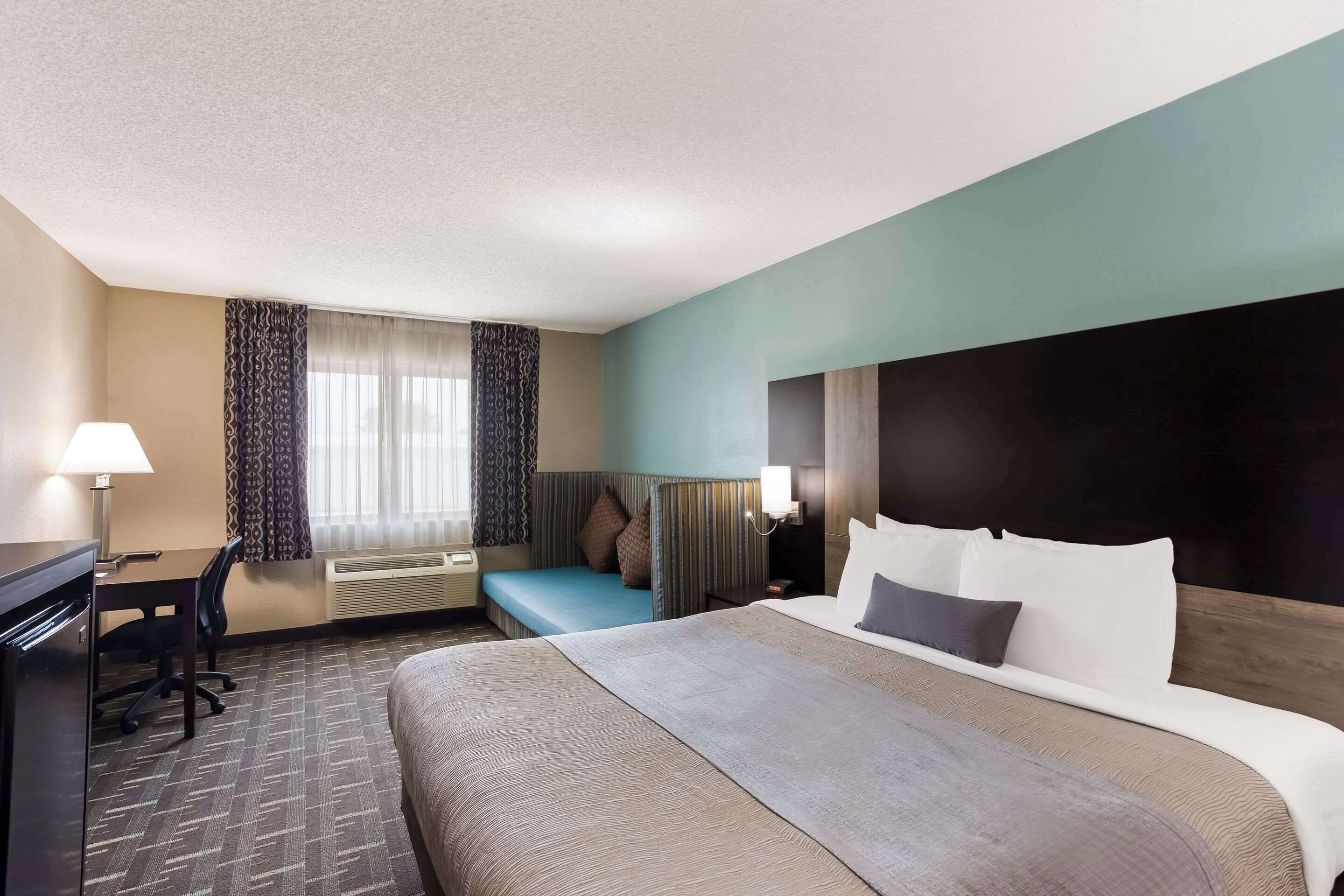 Premium bedding, individually furnished, desk, soundproofing