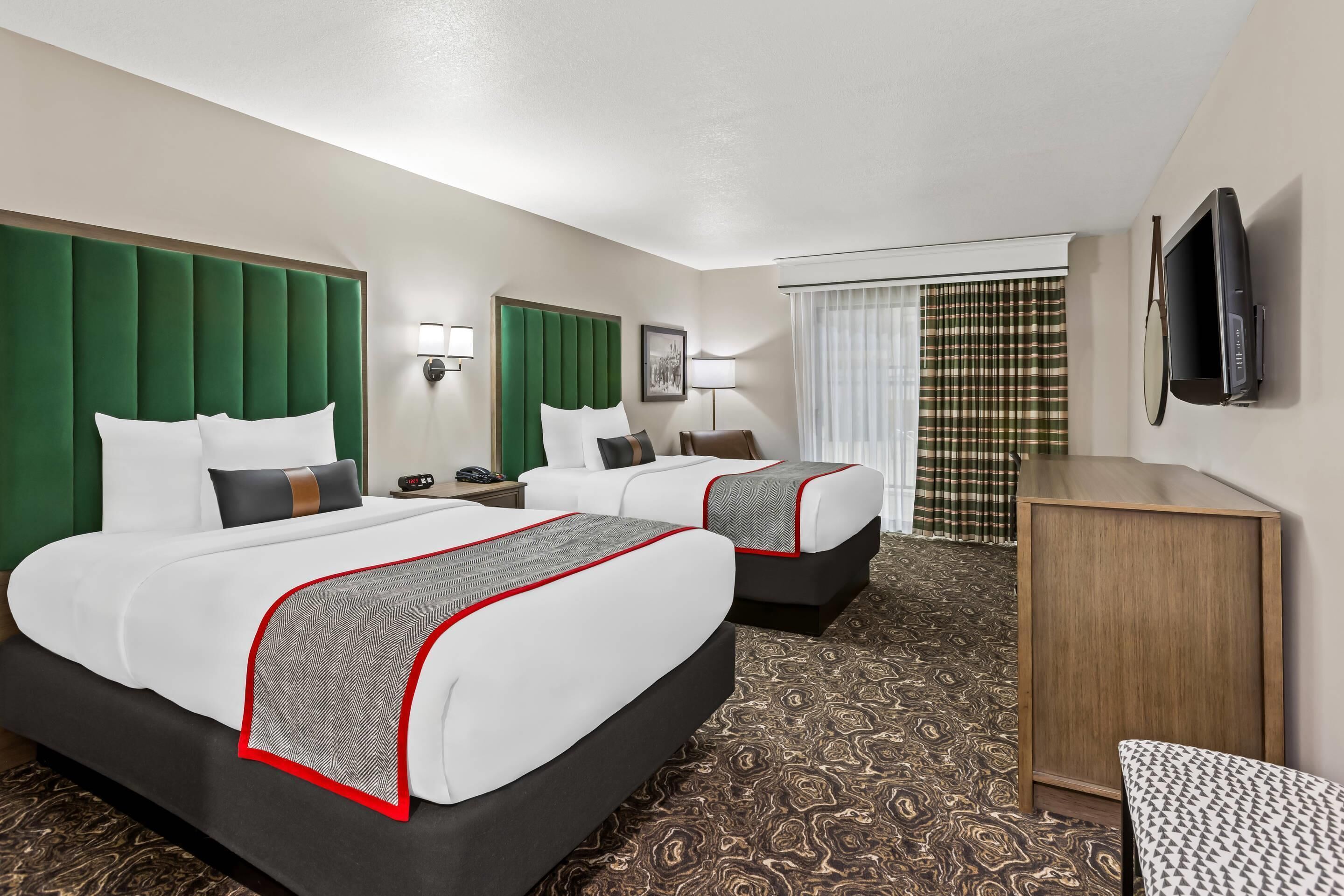 ห้องสแตนดาร์ด, เตียงใหญ่ 2 เตียง, ปลอดบุหรี่, ระเบียง | Wi-Fi ฟรี, ผ้าปูที่นอน