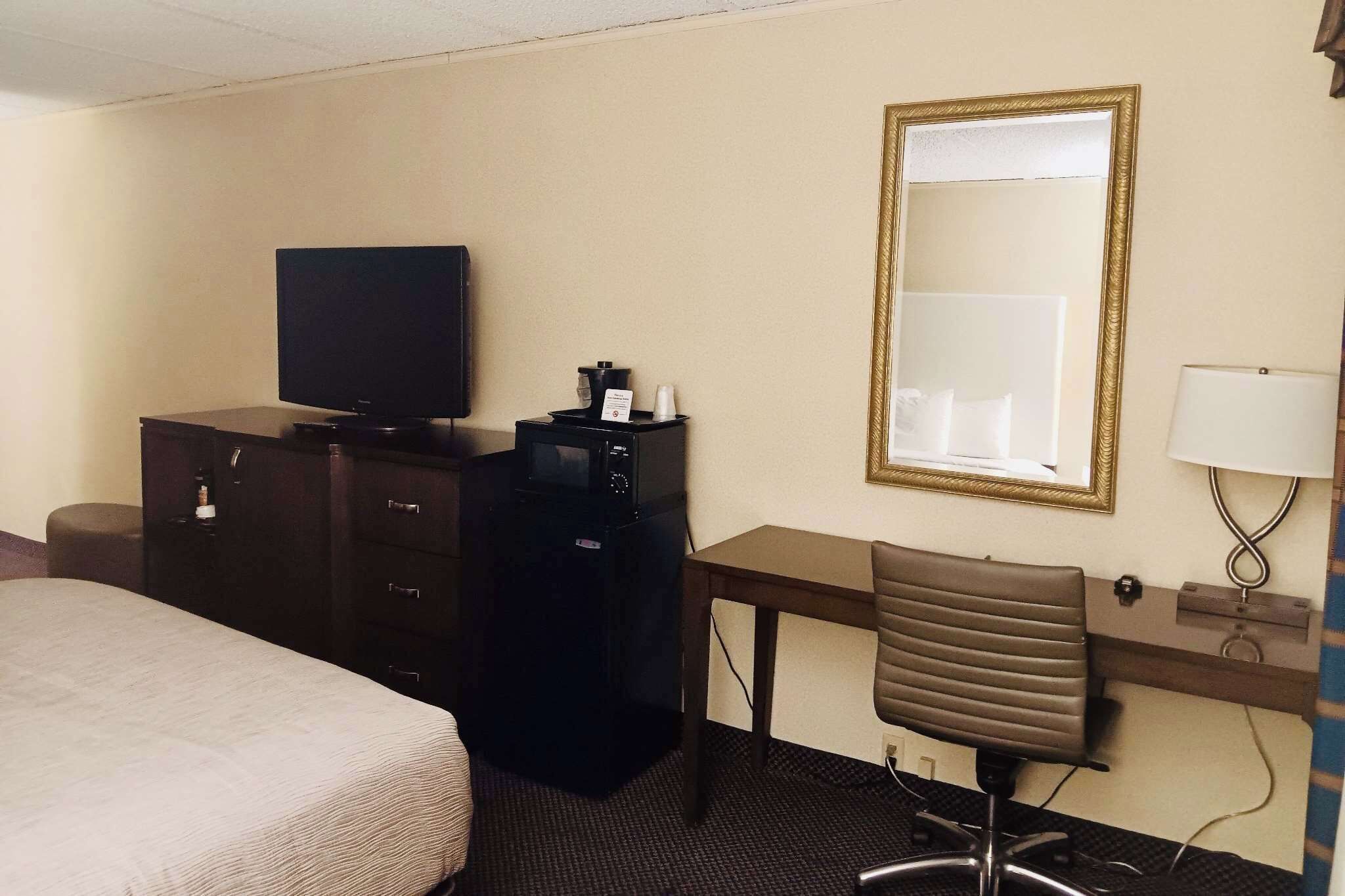 in-room safe, desk, iron/ironing board, free cots/infant beds