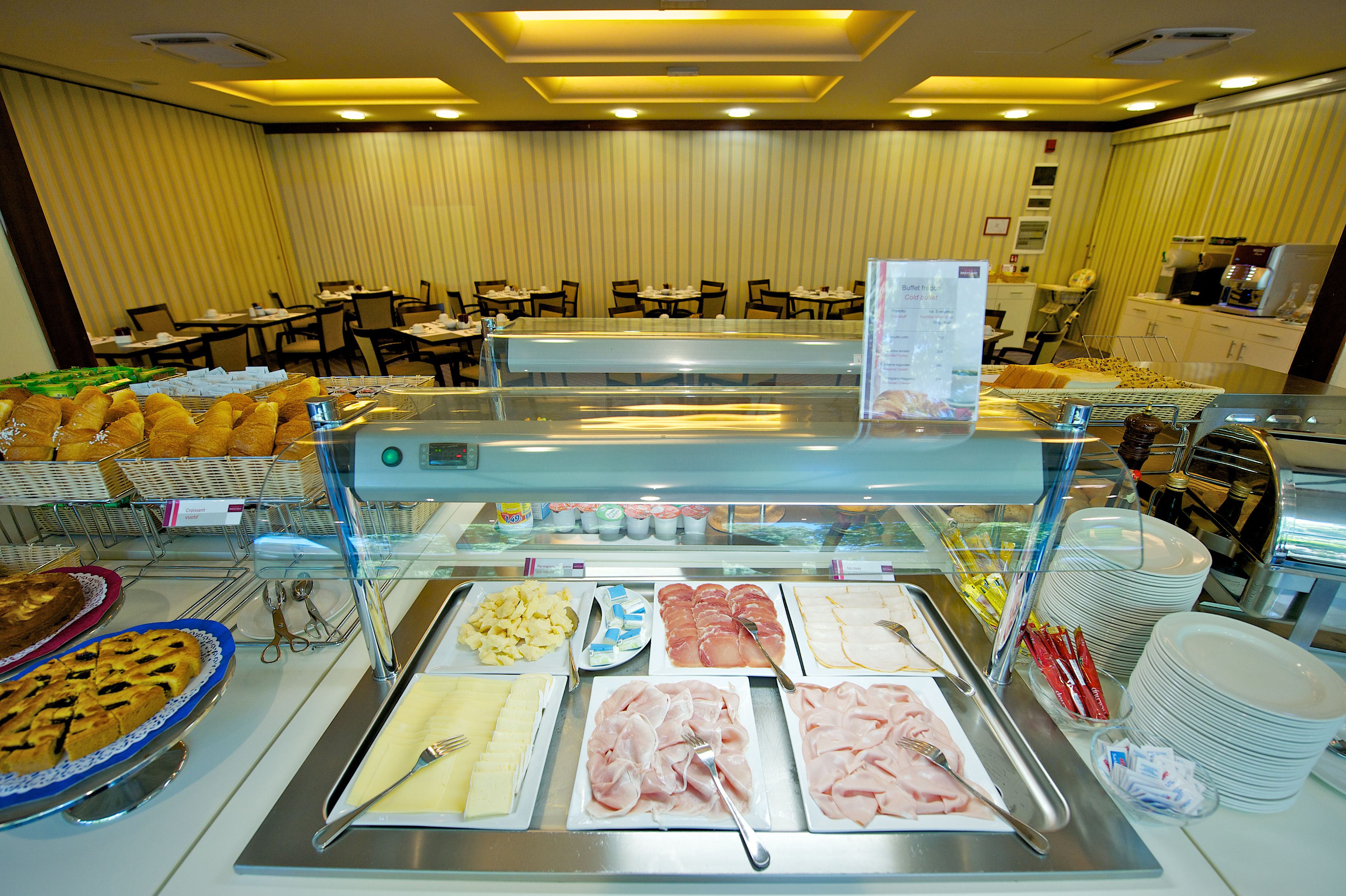 daily continental breakfast (eur 15 per person)