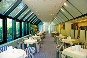 Bar (in der Unterkunft)