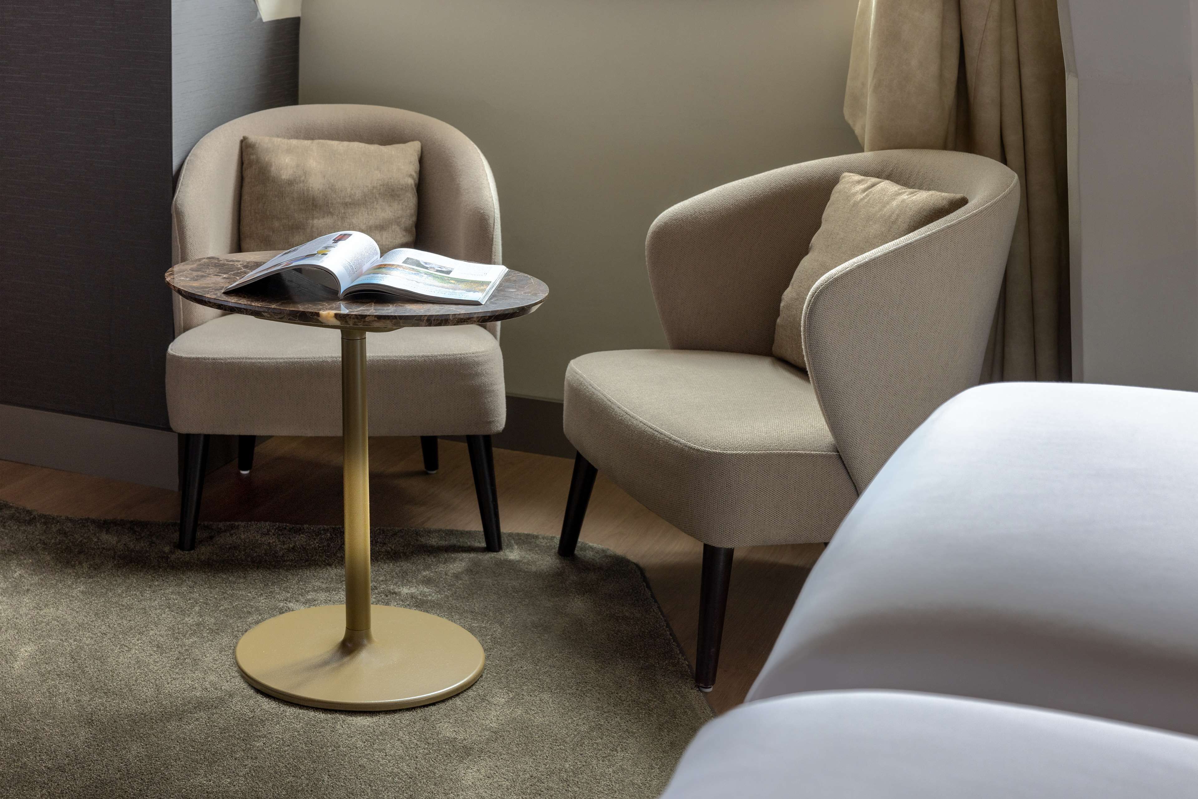 pillow-top beds, minibar, in-room safe, desk