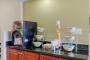 Free daily continental breakfast - Quality Inn Acworth North (Acworth)