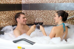 Sales de tractament per a parelles, sauna i bany turc 