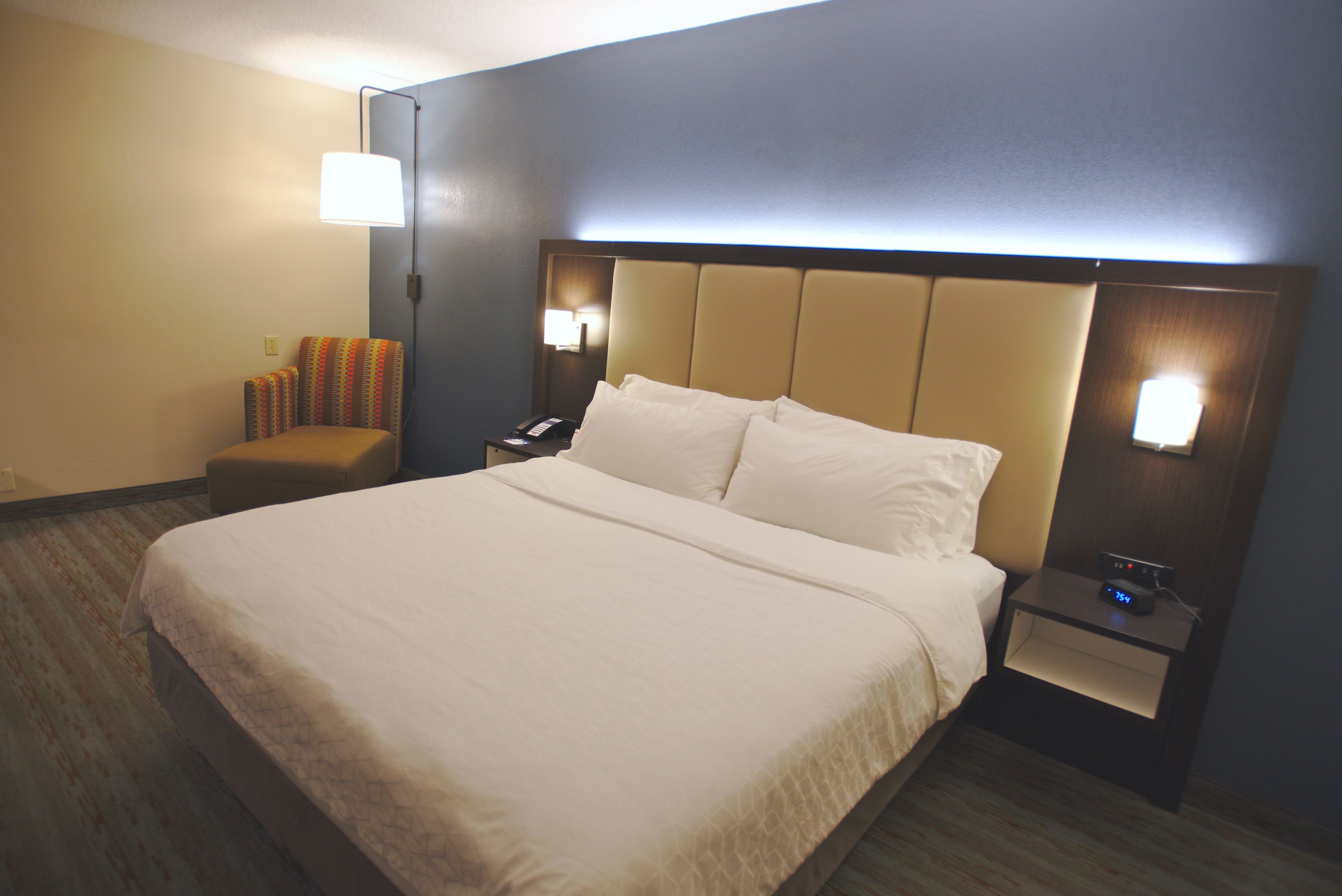 1 bedroom, in-room safe, desk, iron/ironing board