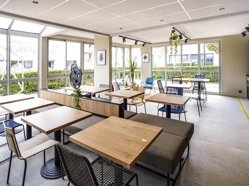 ibis Tours Centre Giraudeau