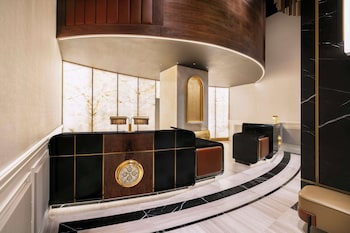 Hotel entrance and lobby at The Benjamin Royal Sonesta New York