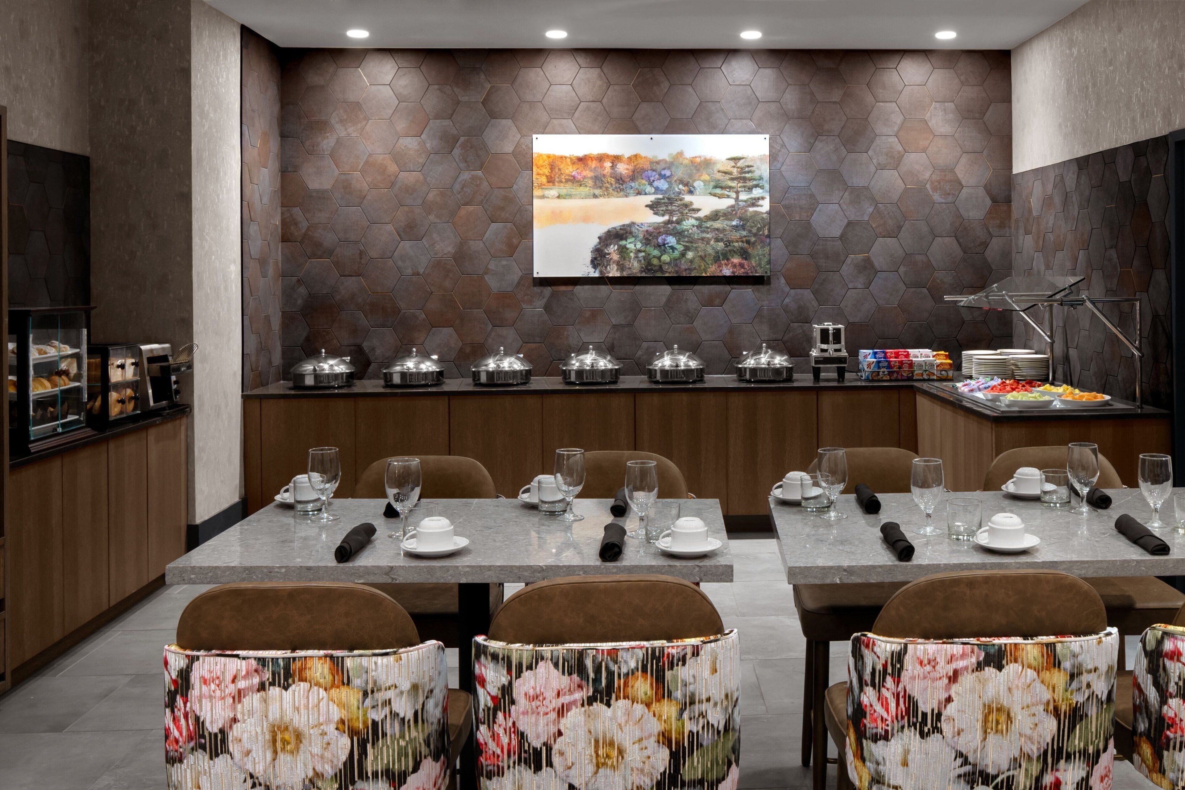 Renaissance Chicago North Shore Hotel Chicago Info Photos