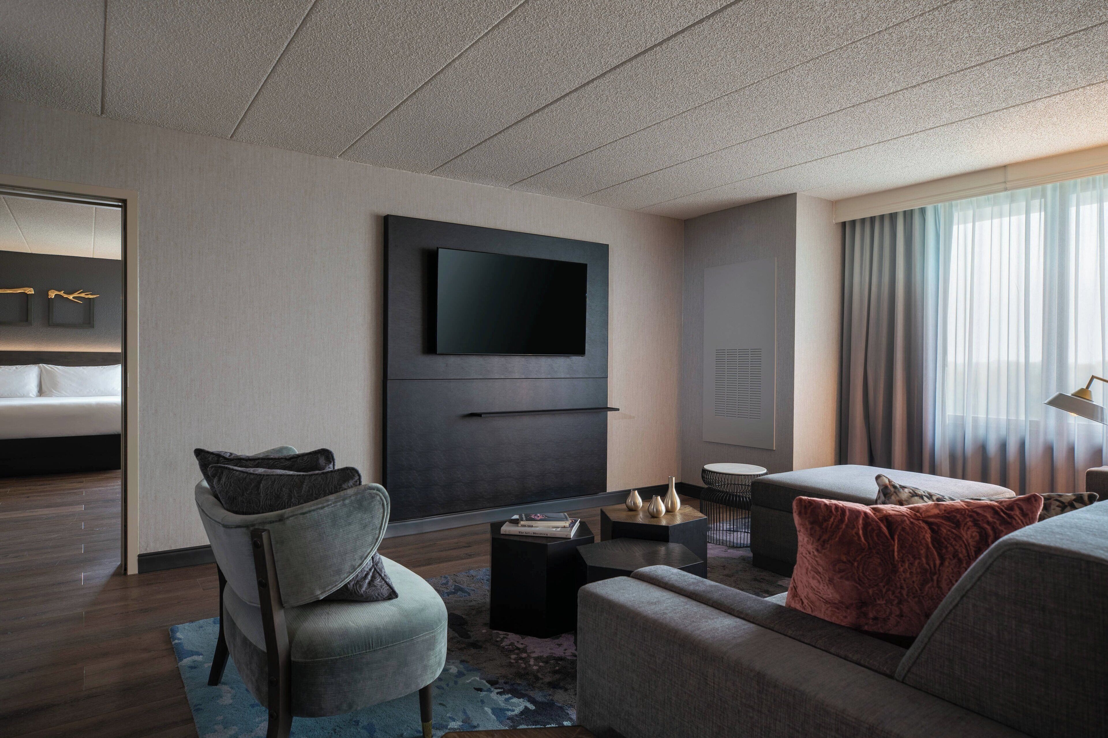 55-inch flat-screen tv with digital channels, tv, netflix