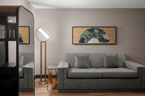 55-inch flat-screen TV with digital channels, TV, Netflix