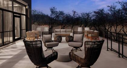 Renaissance Chicago North Shore Hotel