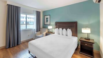 Desk, laptop workspace, iron/ironing board, free cots/infant beds