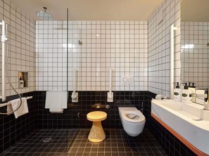 Eco-friendly toiletries, hair dryer - Swissotel Zurich (Zürich)