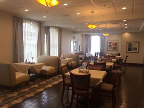 Free daily continental breakfast  - Wyndham Garden Grand Rapids Airport (Grand Rapids)